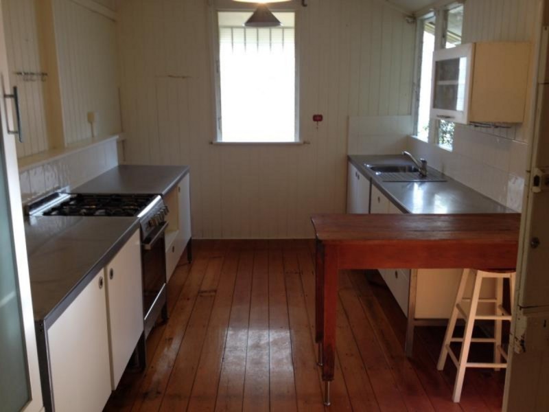 25 Woodville Street, Wandal QLD 4700
